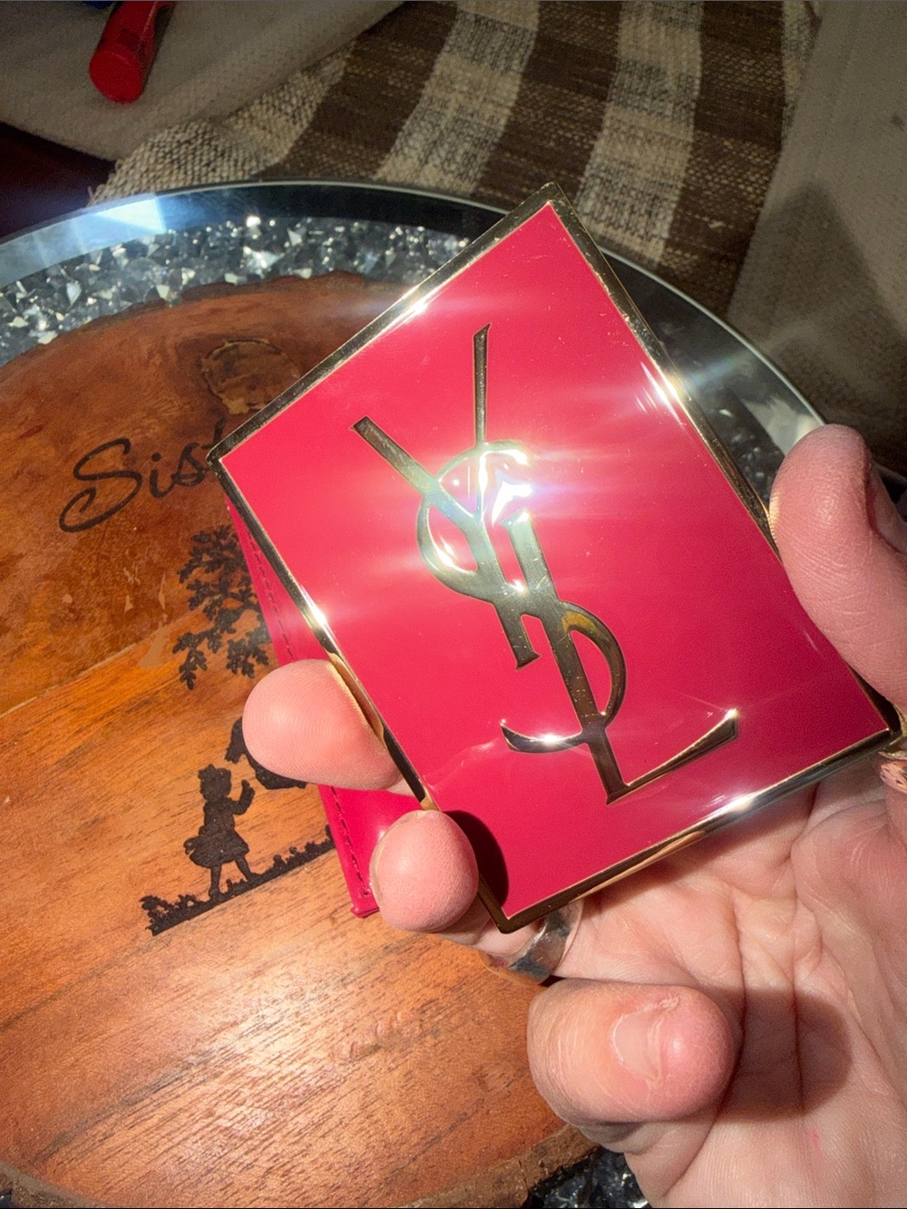 Saint Laurent Patent Pink Card Holder with Gold Logo Accent compact mirror - Picture 4 of 4